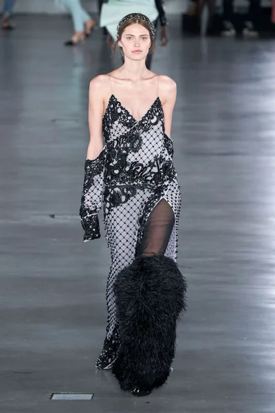 Look 60